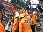 Evakuasi Korban Longsor ketiga